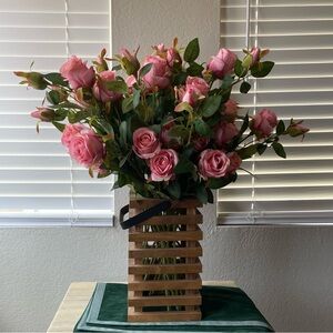 New Natural Wooden Brown Basket + 33 Silk Roses | Basket Flowers